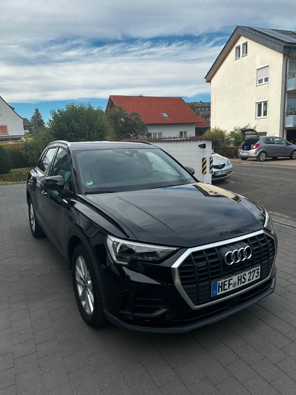 Image of Audi Q3