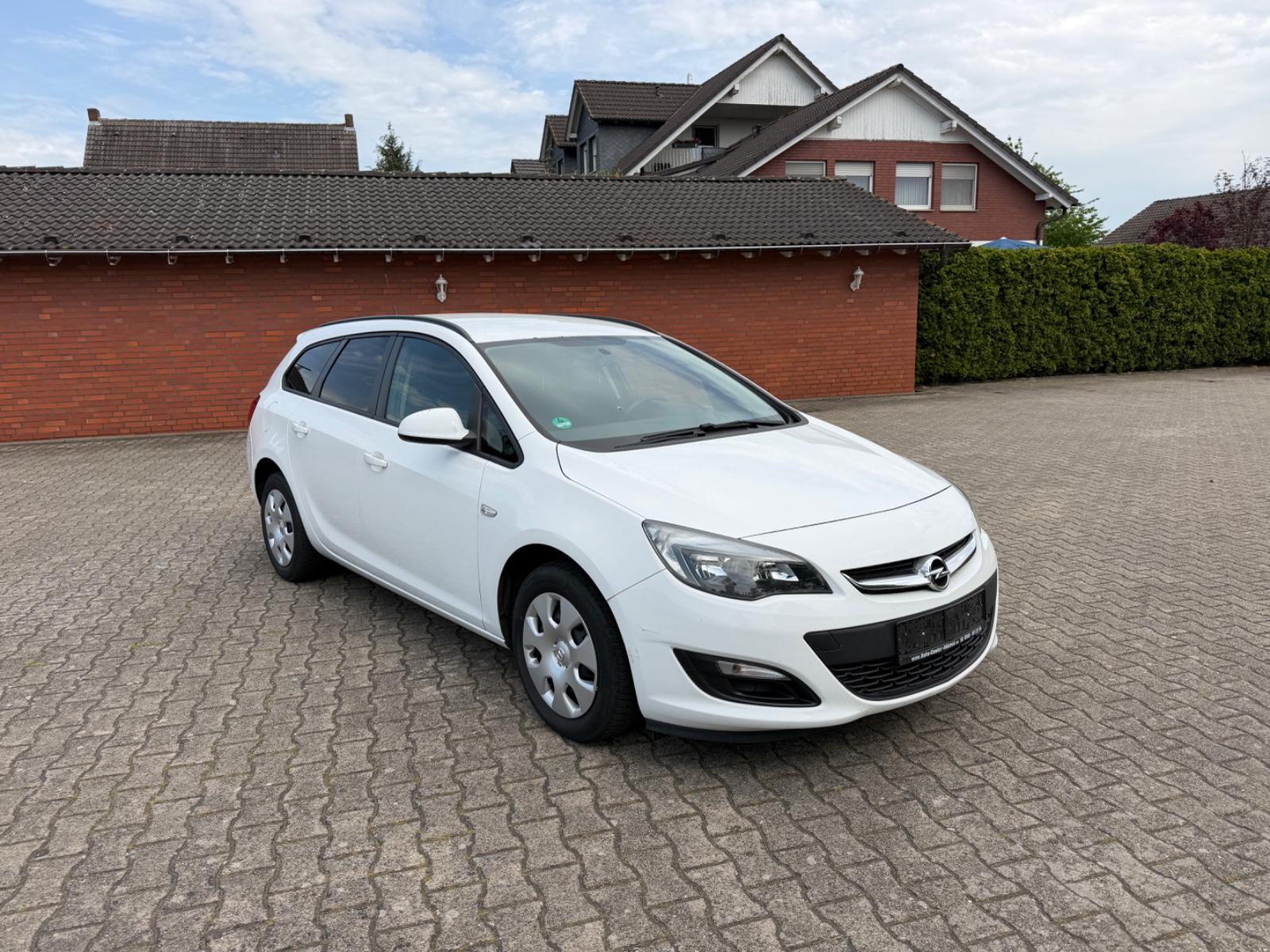 Opel Astra J Sports Tourer Edition Klimaanlage PDC