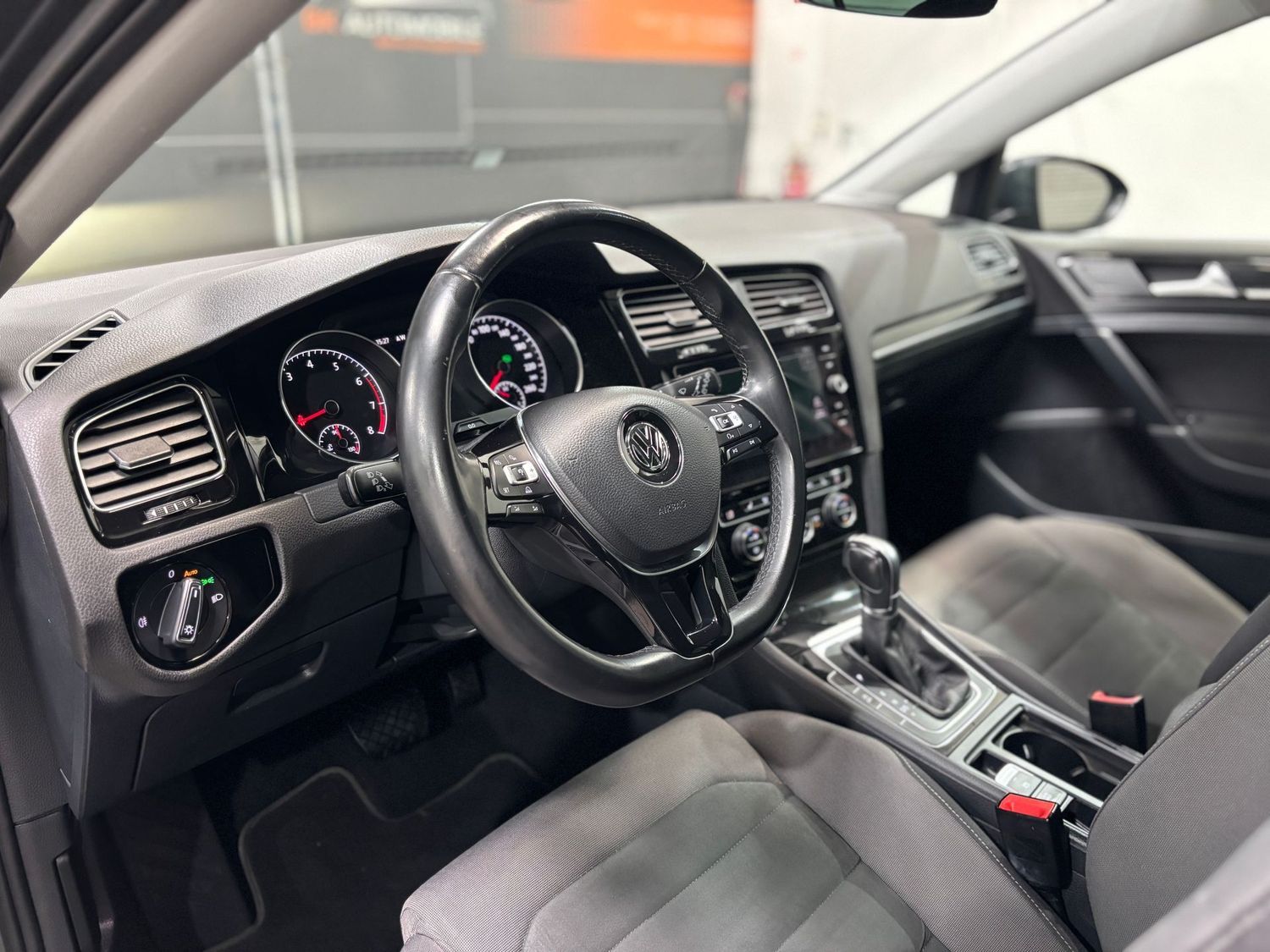 Fahrzeugabbildung Volkswagen Golf Highline BMT#ACC#Navi#PDC#Tempomat