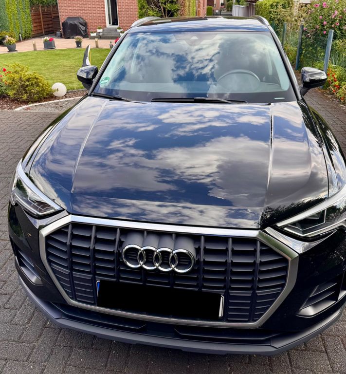 Image of Audi Q3