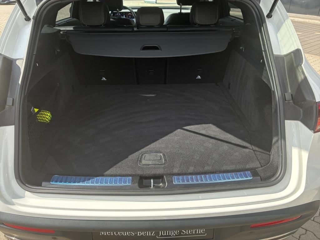 Mercedes-Benz EQC 400 4M AMBIENTE+HEAD-UP+KAMERA+MBEAM+CARPLAY