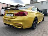 BMW M4 Coupé M-Performance Keramikbremse - BMW M4: M Performance