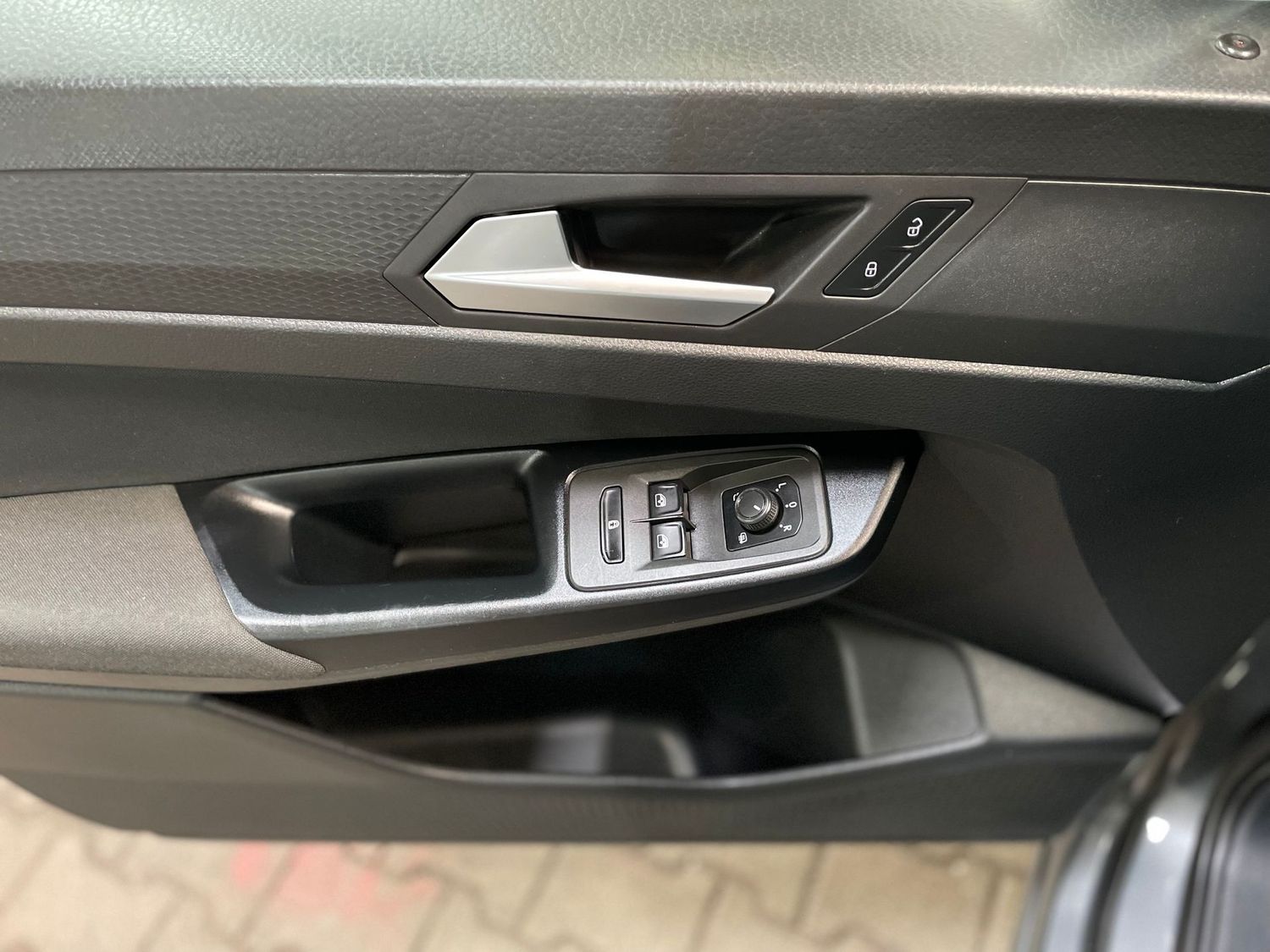 Fahrzeugabbildung Volkswagen Caddy Maxi Live#AHK#Spur#Tempo#PDC#Navi
