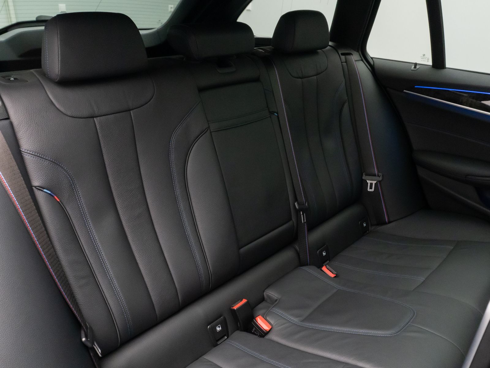 Fahrzeugabbildung BMW 520d xD M Sport FondEnt DAB Kamera Laser H/K 19"