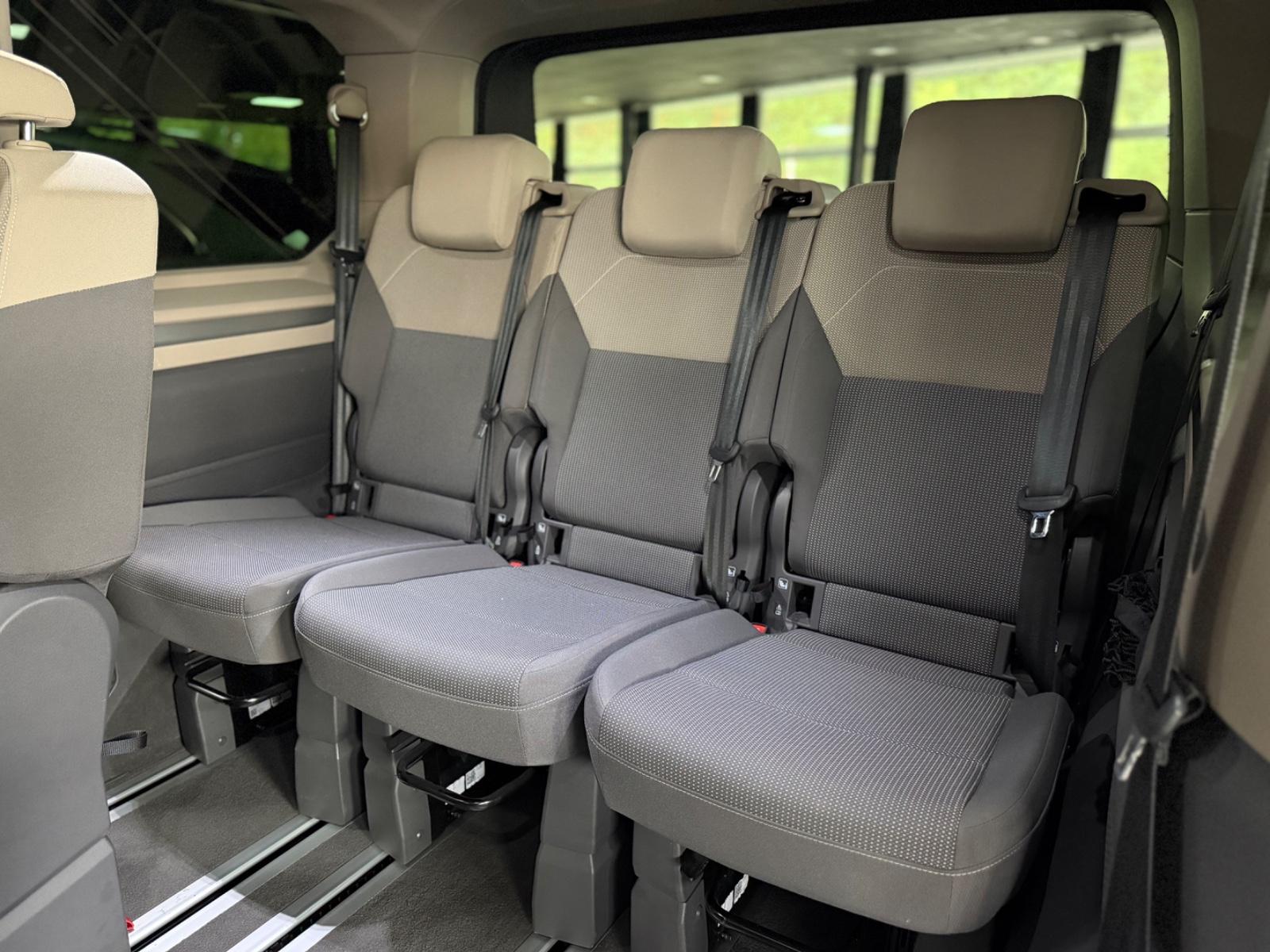 Volkswagen T7 Multivan 1 HAND ERSTBESITZER WERKSFAHRZEUG