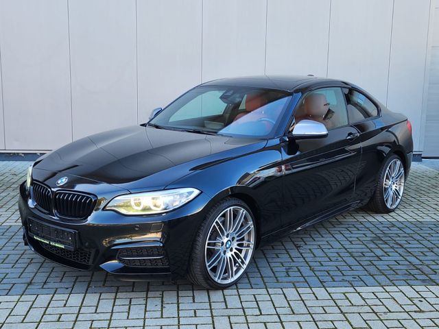 BMW M2 Coupe M240 i xDrive  Deutsches Fahrzeug