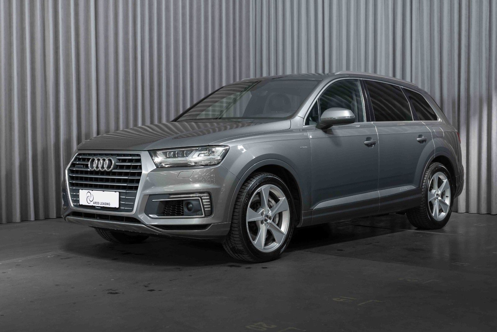 Audi Q7 - 1