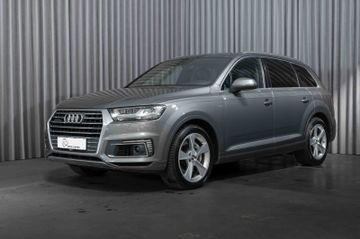 Audi Q7 - 1