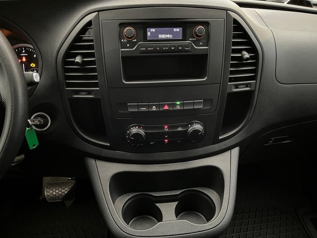 Fahrzeugabbildung Mercedes-Benz Vito 114 Mixto kompakt 4x4 5 Sitze SHZ PTS 2xST