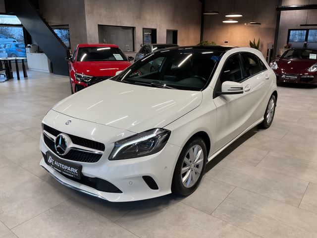 Mercedes-Benz A 200d Style AHK LED Leder Navi Pano