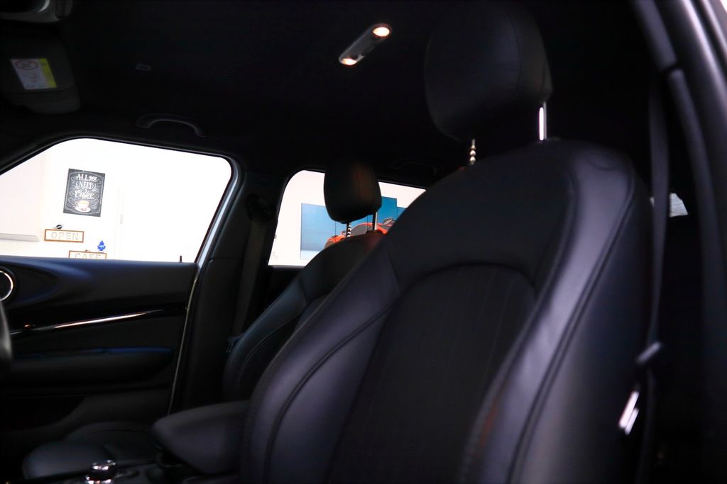 MINI Cooper Clubman 2023