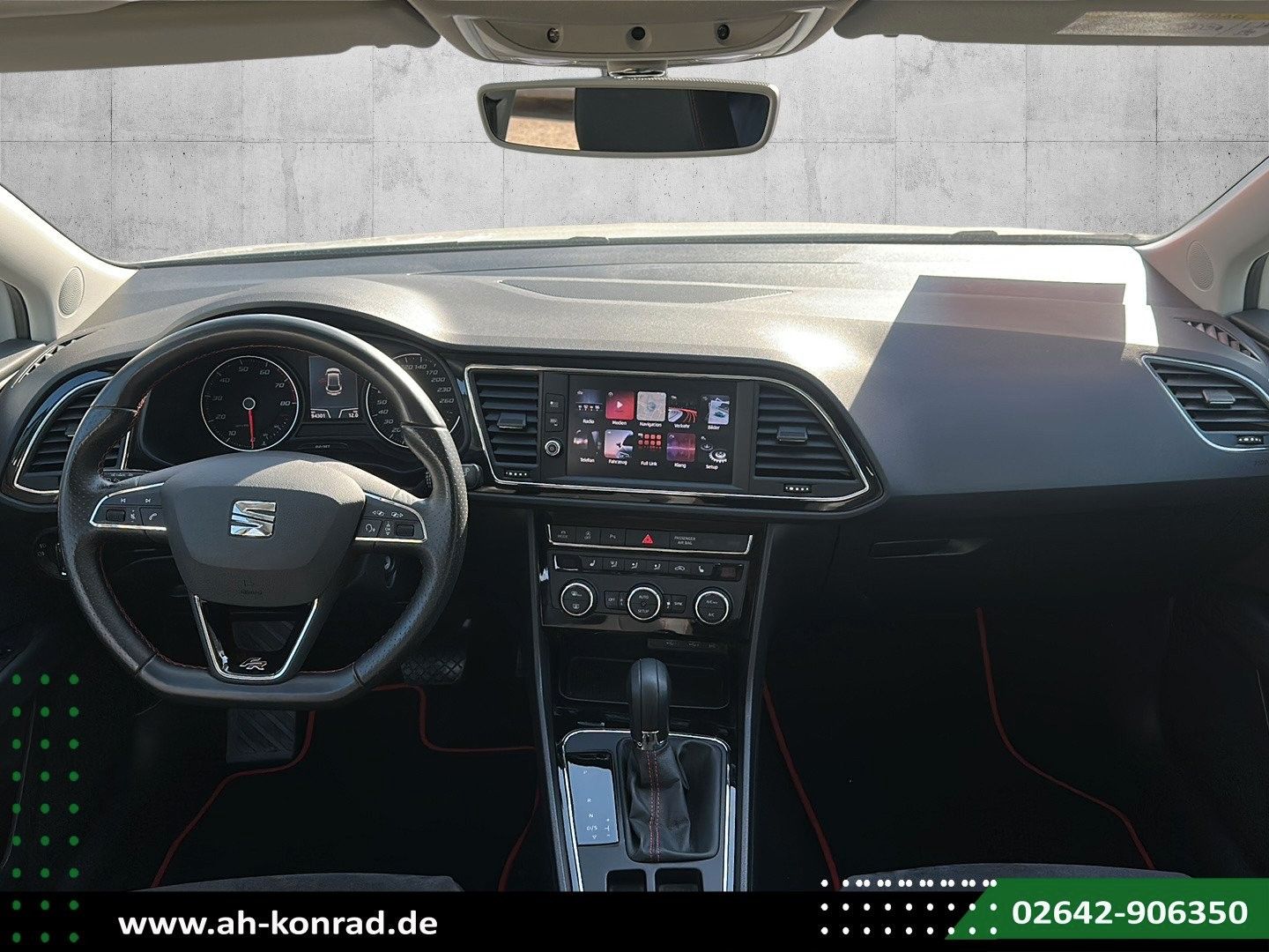 Fahrzeugabbildung SEAT Leon FR 1.4 TSI DSG*PANO*NAVI*LED