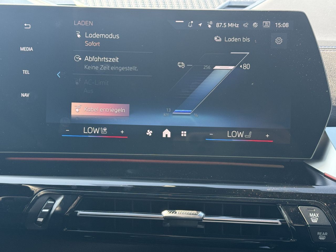 BMW iX2 - Bild 16