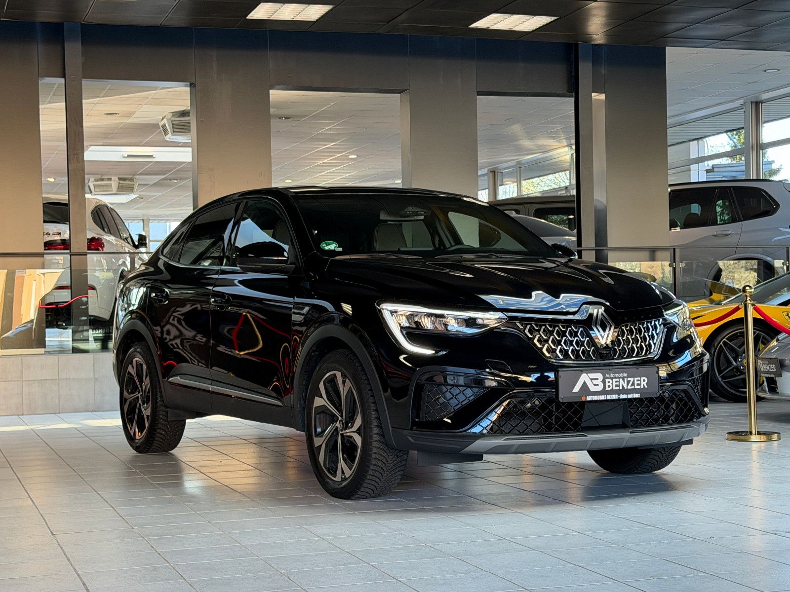 Fahrzeugabbildung Renault Arkana Techno/KAMERA/AMBIENTE/KAMERA/LEDER/ACC