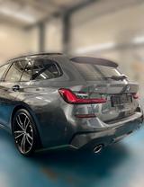 BMW 330d xDrive Touring M Sport  - VOLLausstattung - BMW 330 Gebrauchtwagen in Berlin