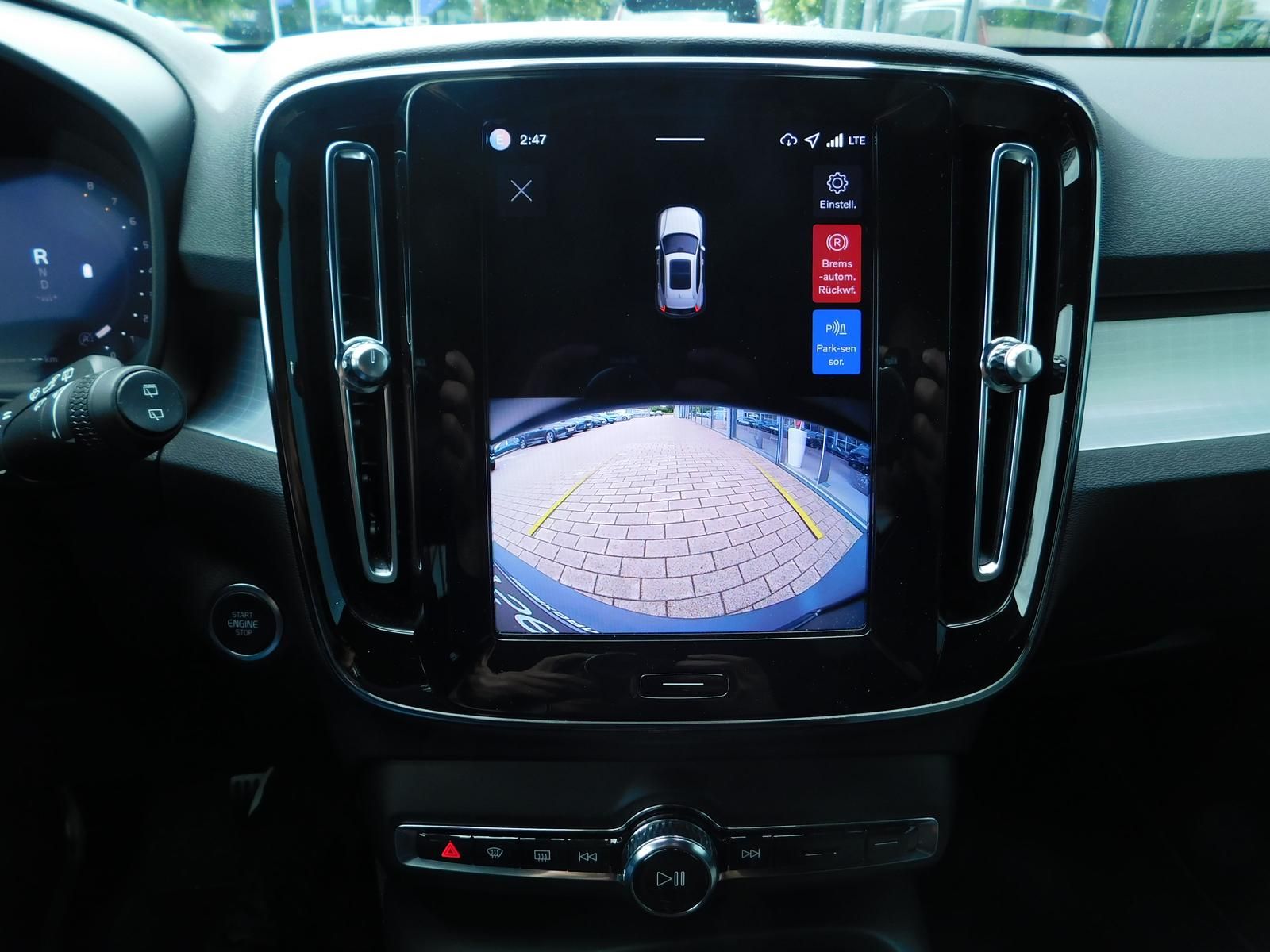 Fahrzeugabbildung Volvo XC40 B3 Core