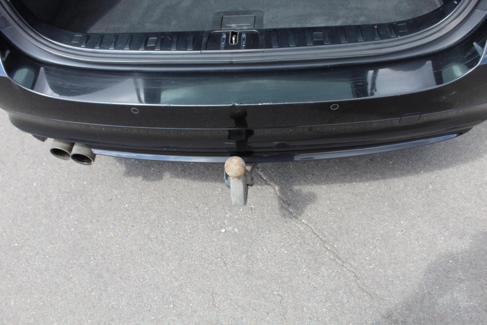 BMW 325 2011 — photo 12