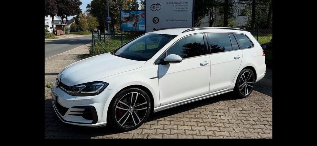 Image of Volkswagen Golf
