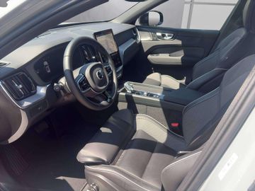 Volvo XC60 Ultra Black Edition AWD