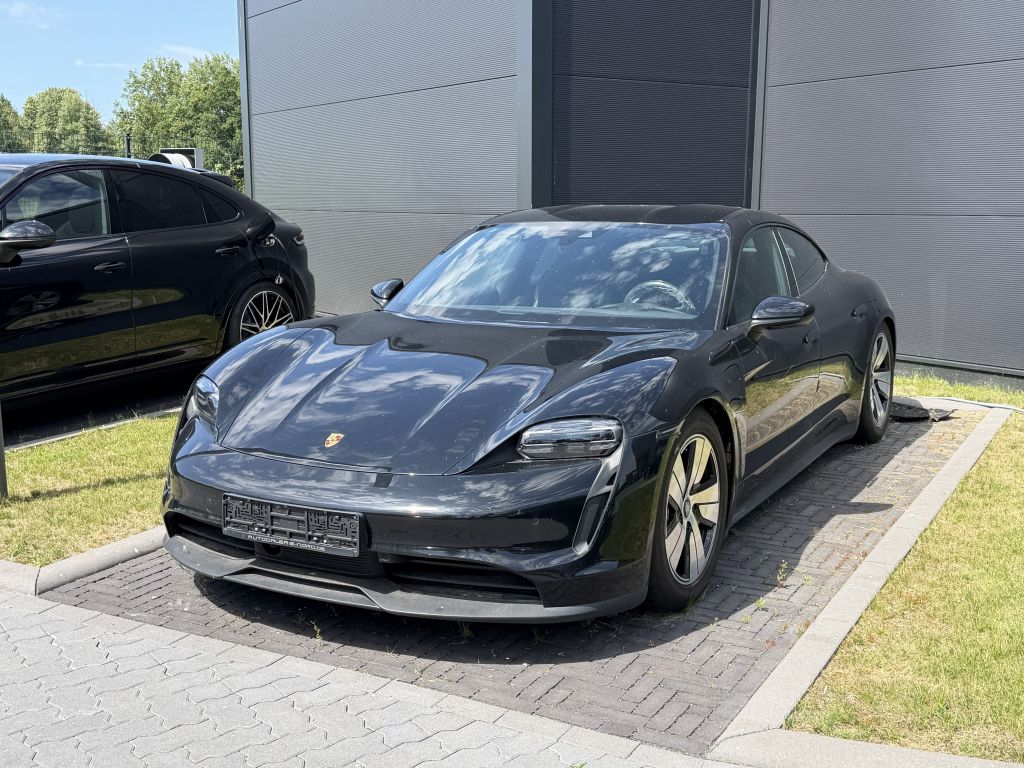 Image of Porsche Taycan
