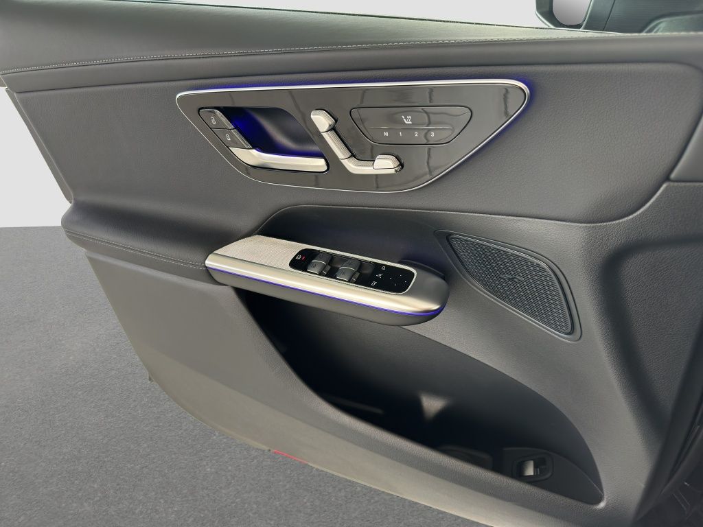Fahrzeugabbildung Mercedes-Benz GLC 300 d 4MATIC AMG*LED*Navi*MEMORY*PDC*360*AHK
