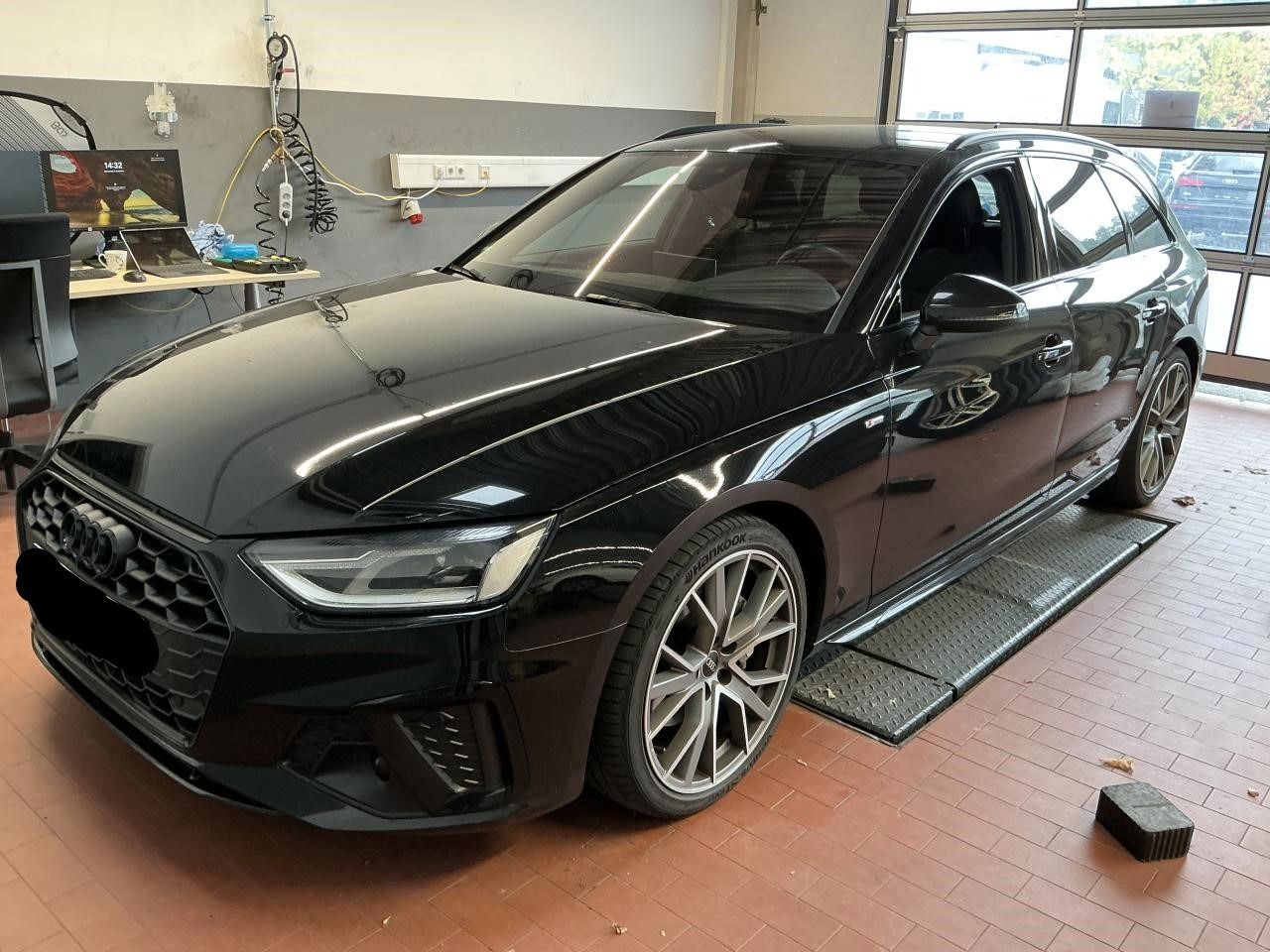 Audi A4 Avant 40 TDI quattro S tronic S line AHK|ACC imagem 2