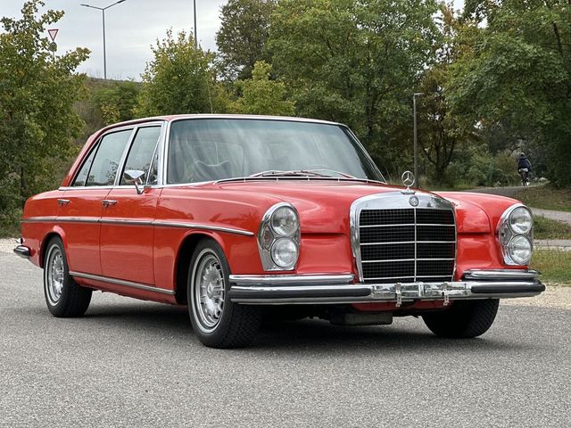 Mercedes-Benz 300 SEL 6.3 W109 / DEUTSCH / LEDER / KLIMA / SD