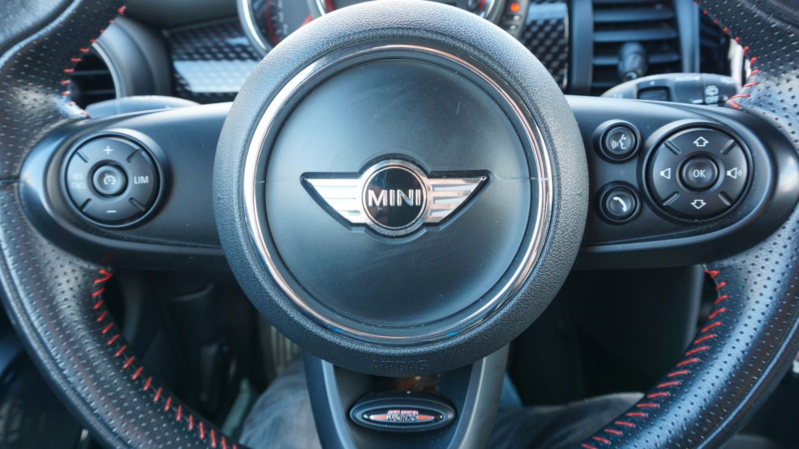 Fahrzeugabbildung MINI John Cooper Works LED,Navi,Harman&K,SH,PDC,SR+WR