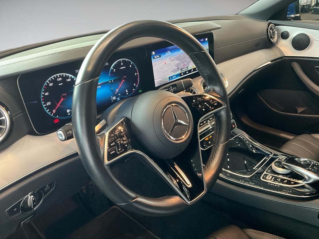 Mercedes-Benz E 220 d Avantgarde Cabriolet AHK AUT Kam. KlimaA