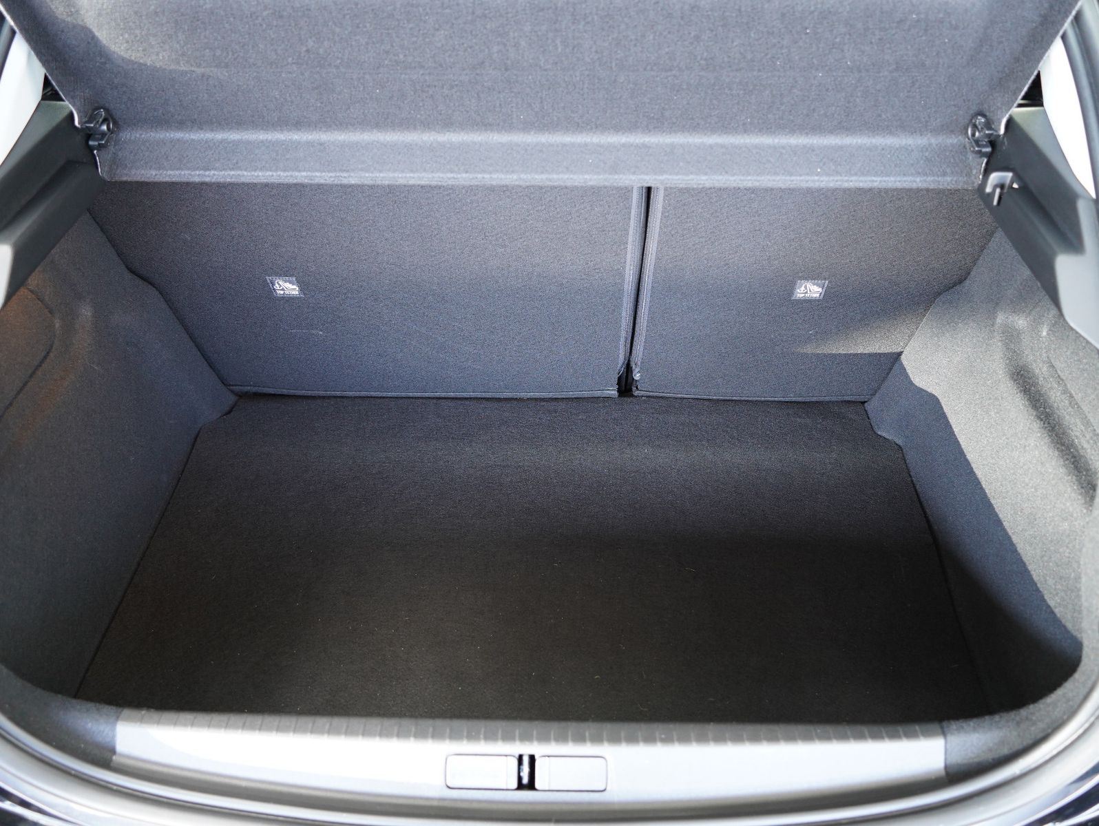 Fahrzeugabbildung Opel Corsa F 1.2 Turbo Elegance DAB/LED/PDC/SHZ