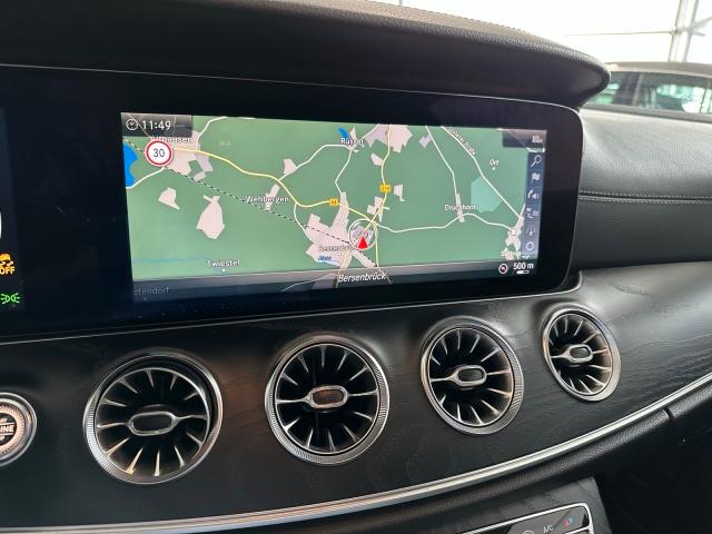 Mercedes-Benz E 200 Coupé Avantgarde COMAND+DISTRONIC+360°+LED