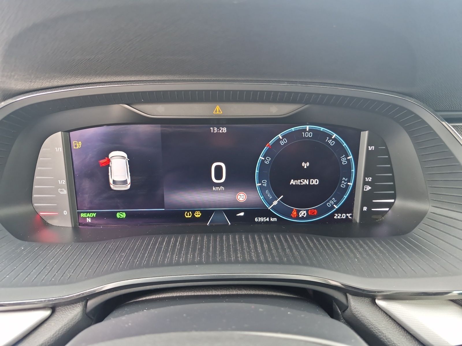 Fahrzeugabbildung SKODA Octavia Combi Style iV 1.4 TSI DSG AHZ ACC LED P