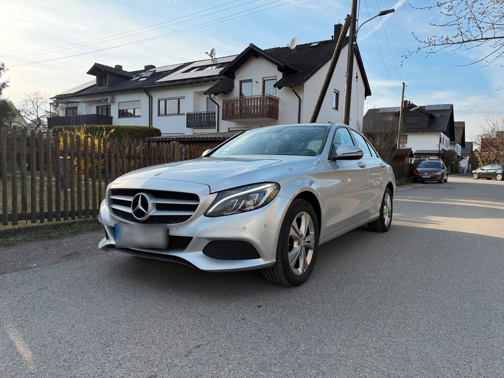 Image of Mercedes-Benz C 200