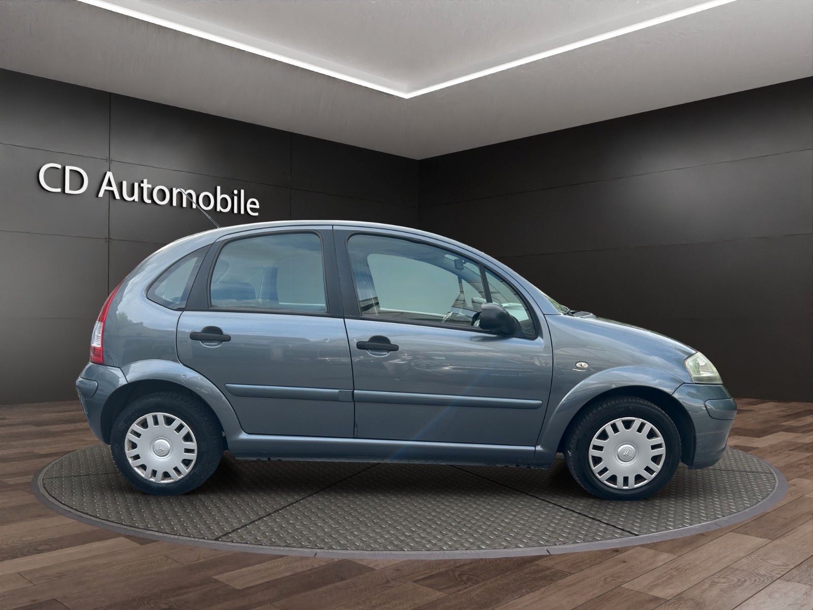 Fahrzeugabbildung Citroën C3 1.1 Confort Klima/el Fenster/5Türig/TÜV NEU
