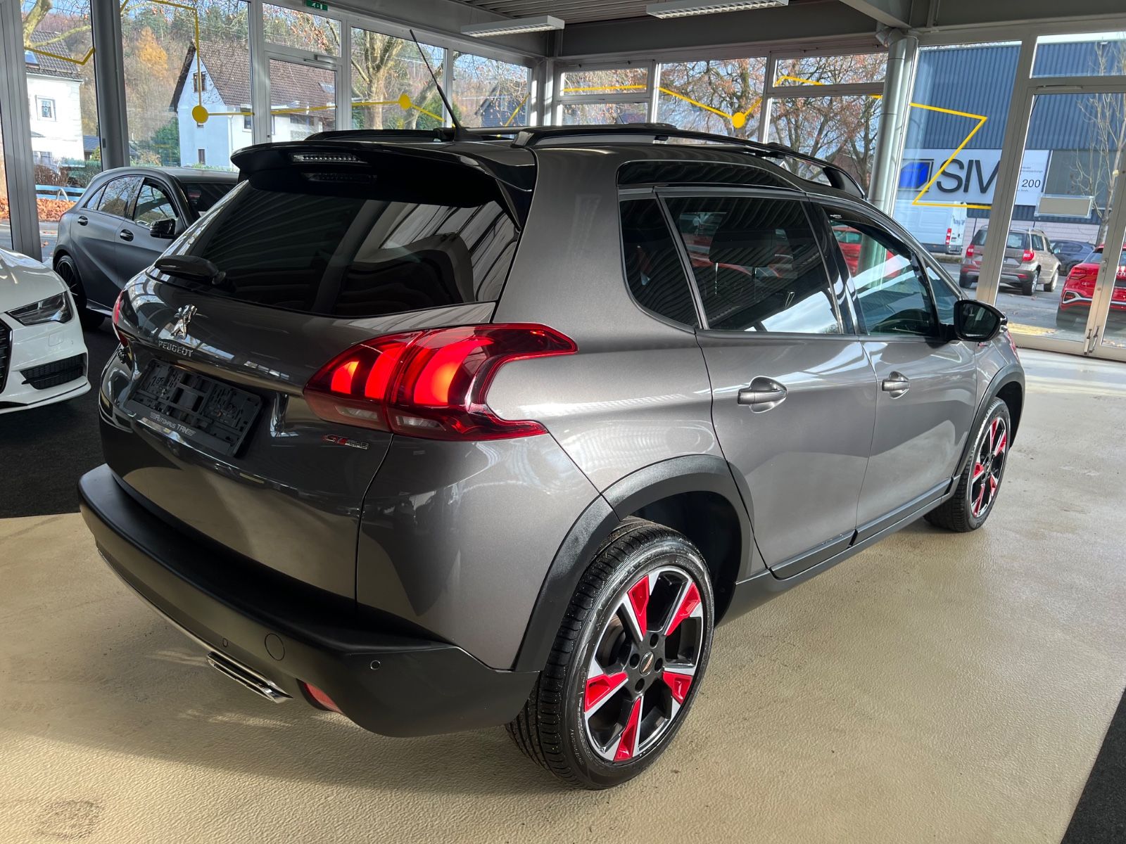 Fahrzeugabbildung Peugeot 2008 Allure GT LINE AUTOMATIK*DACHHIMMEL MIT LED