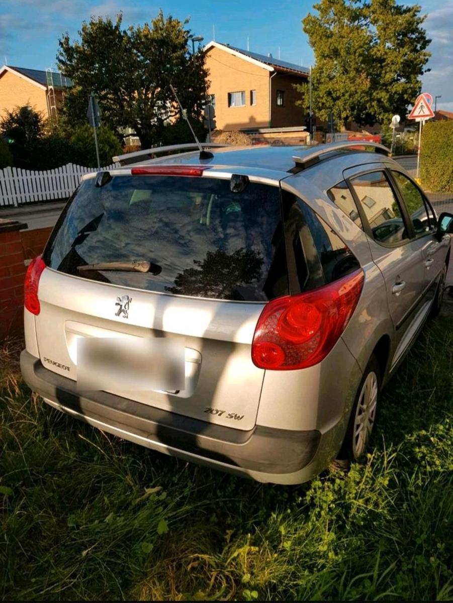Peugeot 207 2008 — photo 8