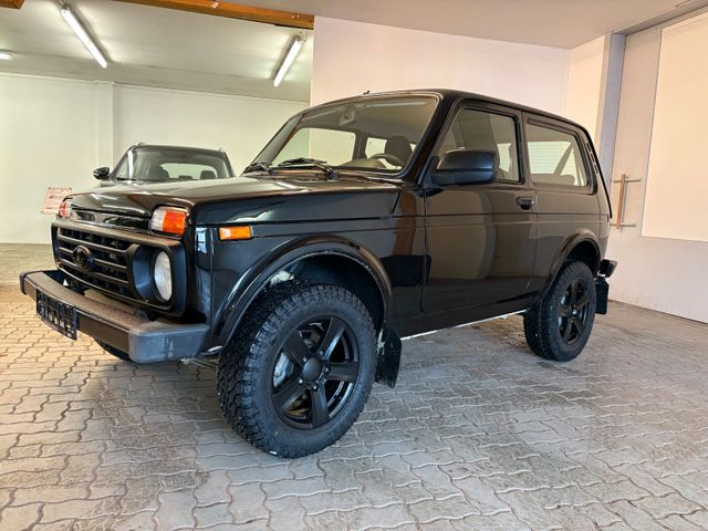 Lada Niva 4X4 Mike Sanders Tageszulassung,AHK, Alu