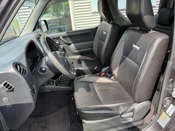Suzuki Jimny 1.3 4WD Style+AHK+Shz+Klima+Teilleder