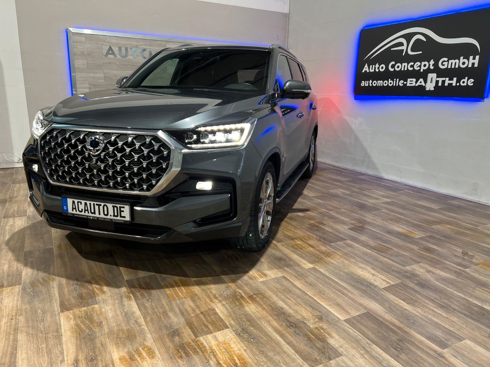 Fahrzeugabbildung Ssangyong REXTON Sapphire*AHK*360°*Sidesteps*Standheizung*