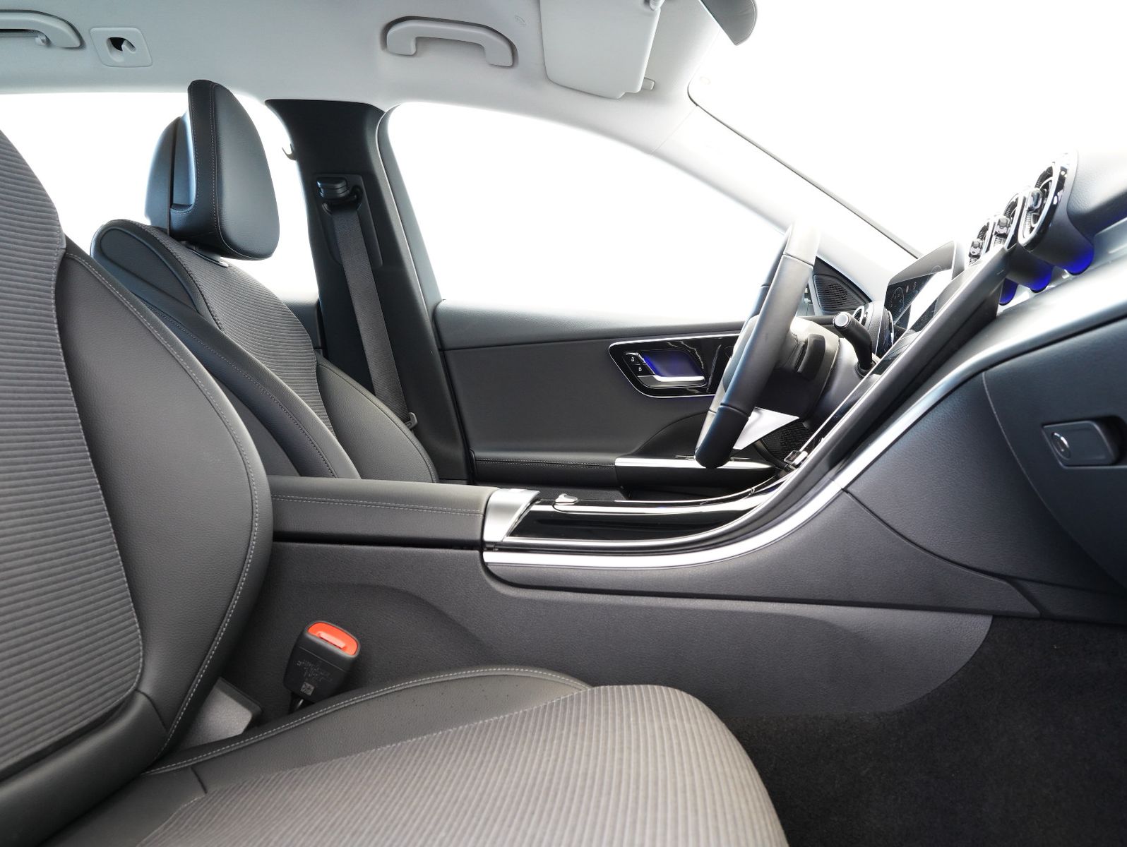 Fahrzeugabbildung Mercedes-Benz C 200 T d 2x Avantgarde LED/NAVI/MBUX/KAMERA