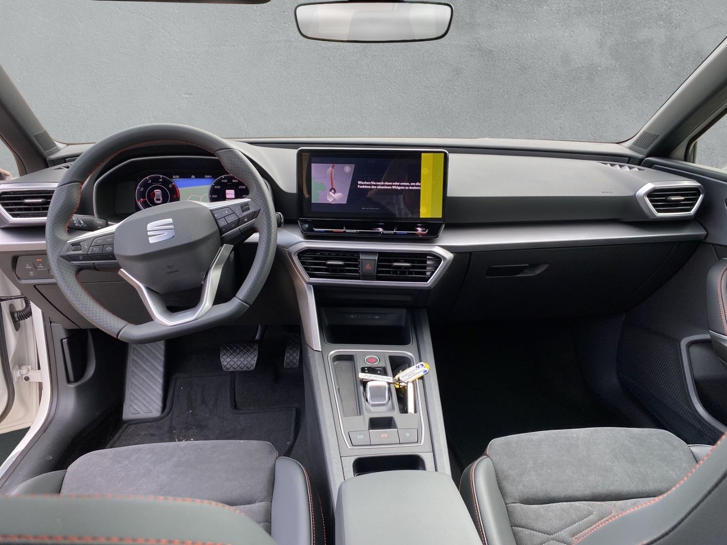 Fahrzeugabbildung SEAT Leon Sportstourer FR 2.0 TDI EU6d *Navi *digital