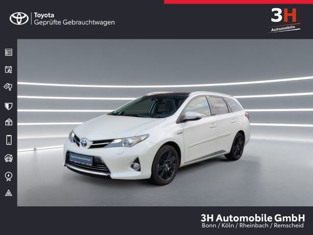 Toyota Auris Touring Sports Hybrid Executive*1. Hand