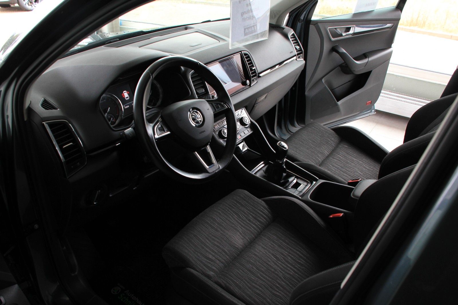 Fahrzeugabbildung SKODA Karoq Style