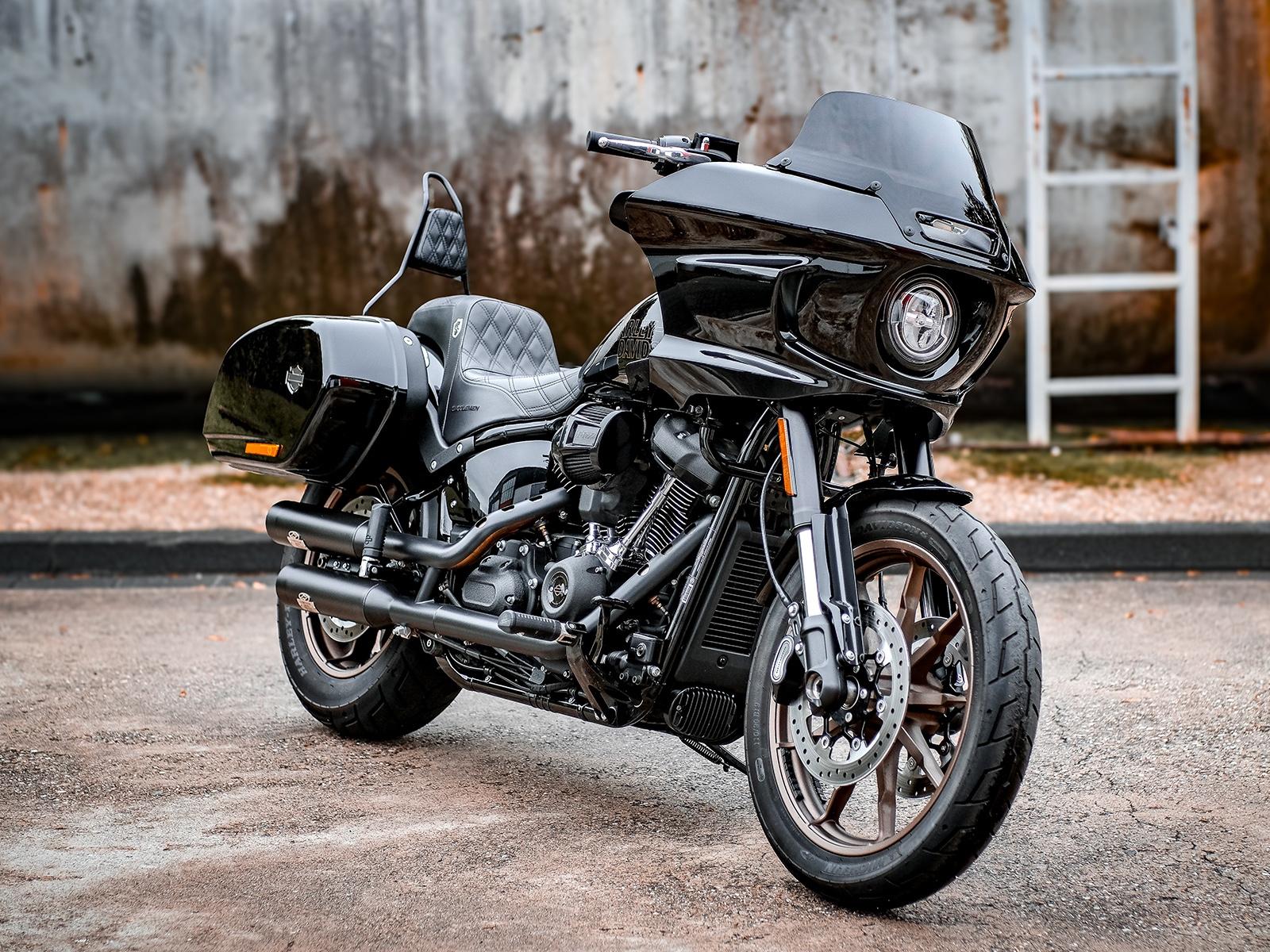 Harley-Davidson FXLRST Low Rider ST 117 -J&H-Saddlemen-Top!