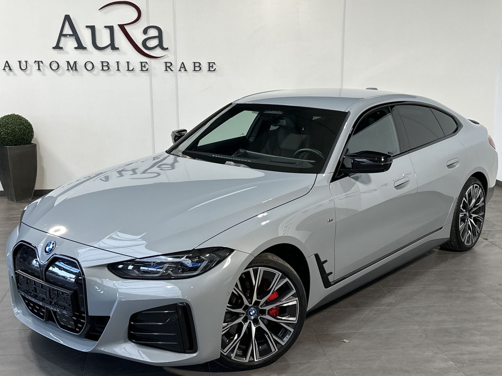 Fahrzeugabbildung BMW i4 M50 Gran Coupé NAV+LASER+360°+ACC+20ZOLL+H&K