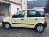 Fiat Panda gedrosselt auf 25 km/h - Fiat Panda Kleinwagen Km h mit Benzin-Antrieb