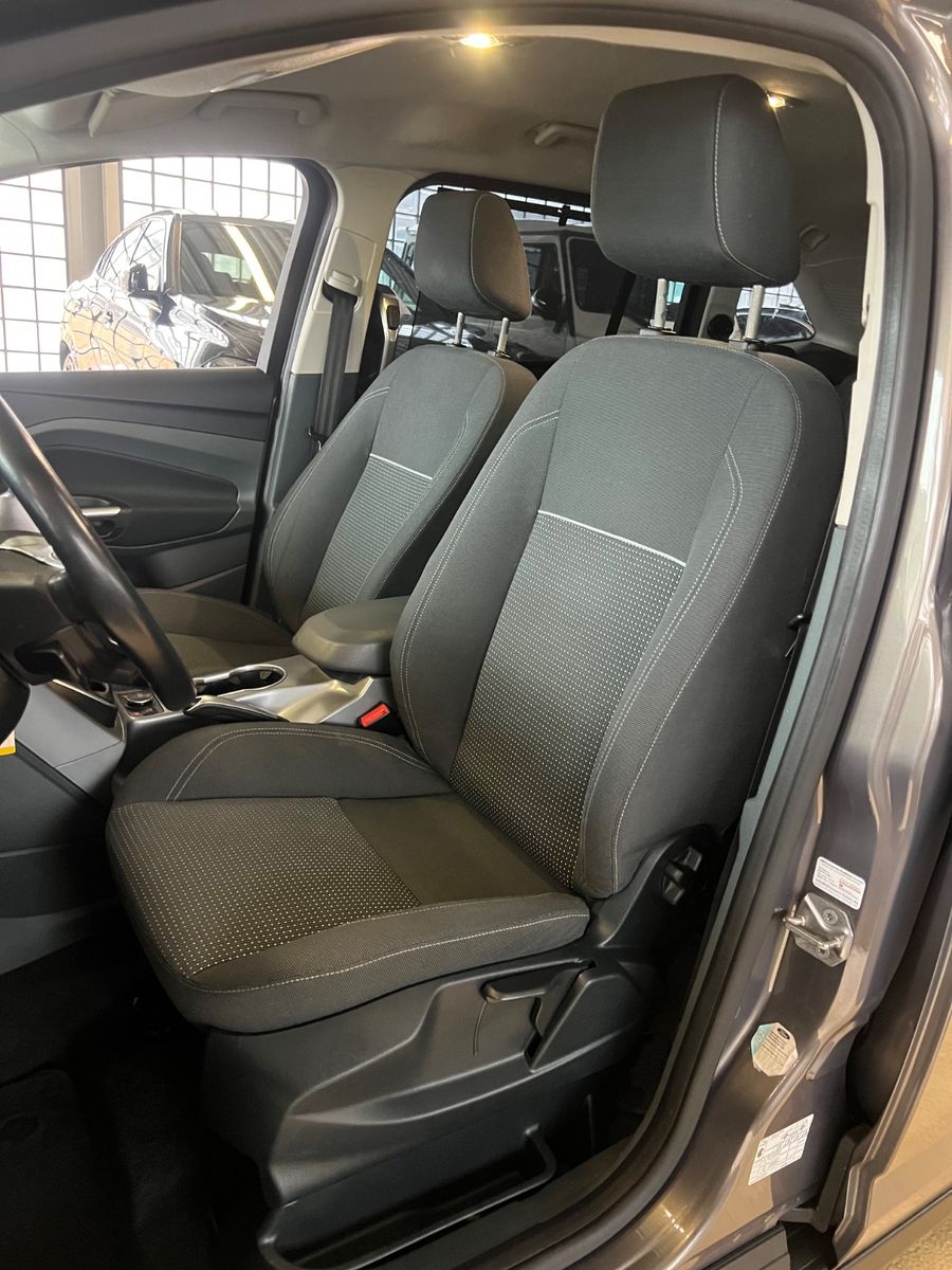 Fahrzeugabbildung Ford Grand C-MAX 1.6 Champions Edition