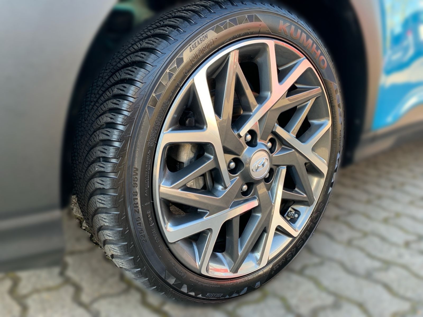 Fahrzeugabbildung Hyundai Kona 1.6 GDI Trend Hybrid 1Hd Allwetter