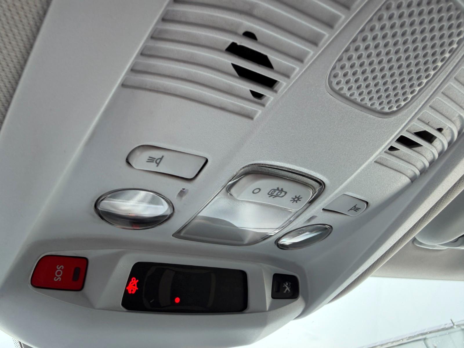 Peugeot 3008 Hybrid 225 Allure Pack