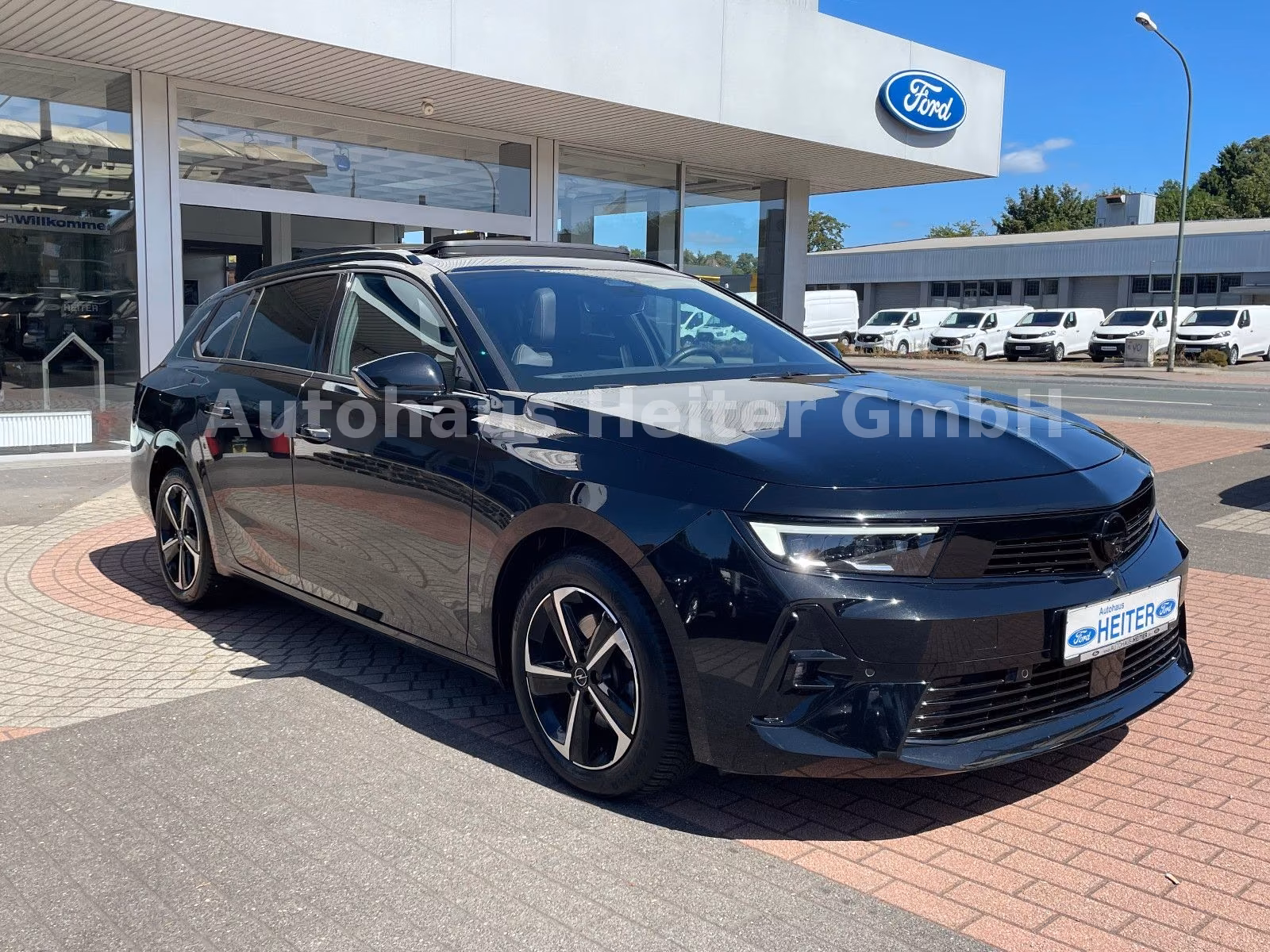Opel Astra 1.2 ST GS / Schiebedach+360°+Head-UP, миниатюра 8